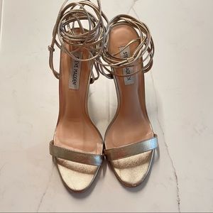 Gold Tie Up Sandle Heel
